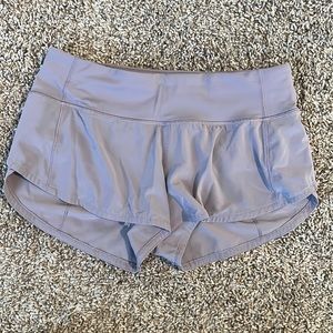 Lululemon Speed Up Low-Rise Lines Short 2.5” size 4 dusty purple
